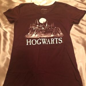 Harry Potter Maroon Hogwarts T-shirt Women Size M